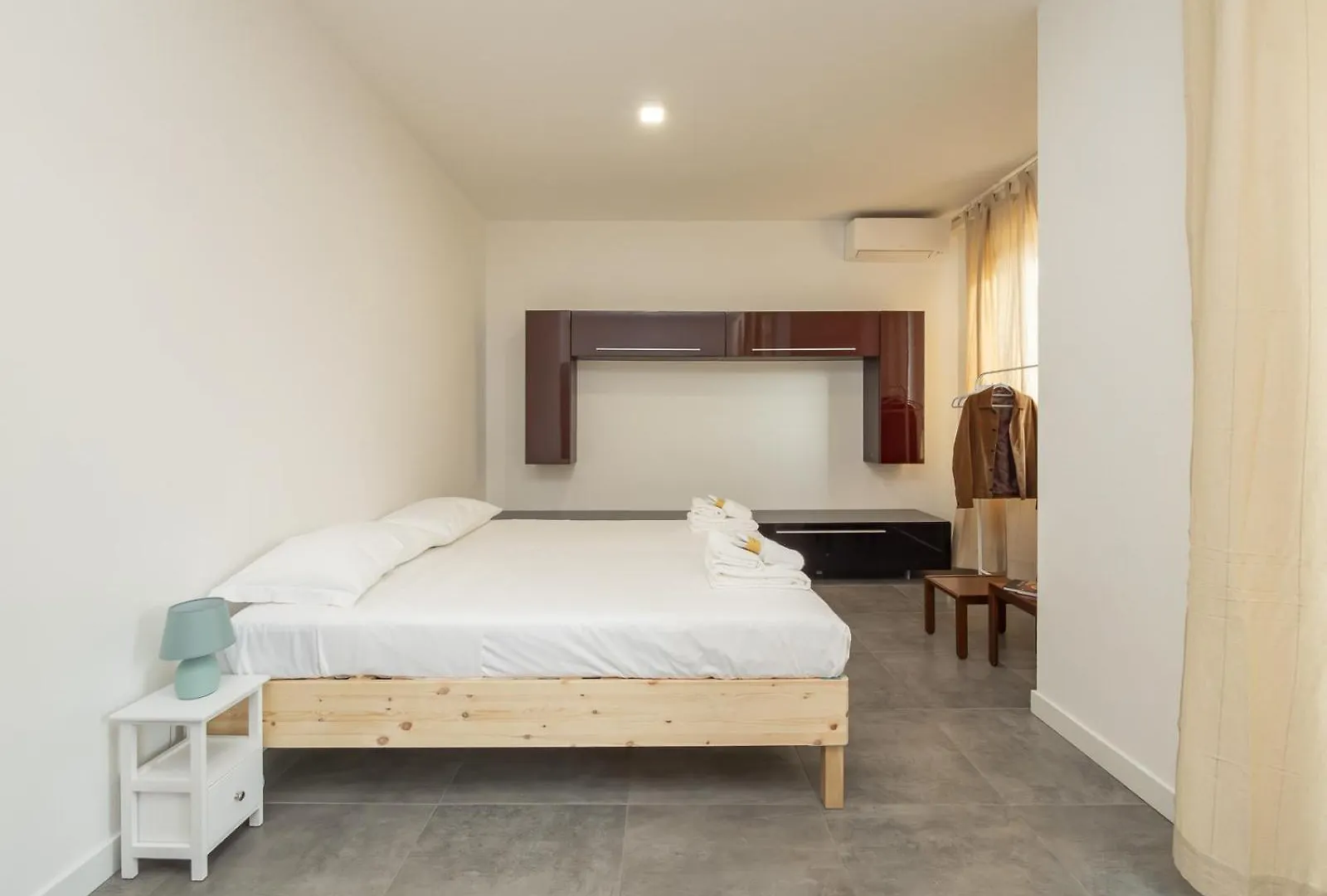 Modern 3 Bedroom With Balcony Steps From San Siro By Rentopolis Milan Apartment