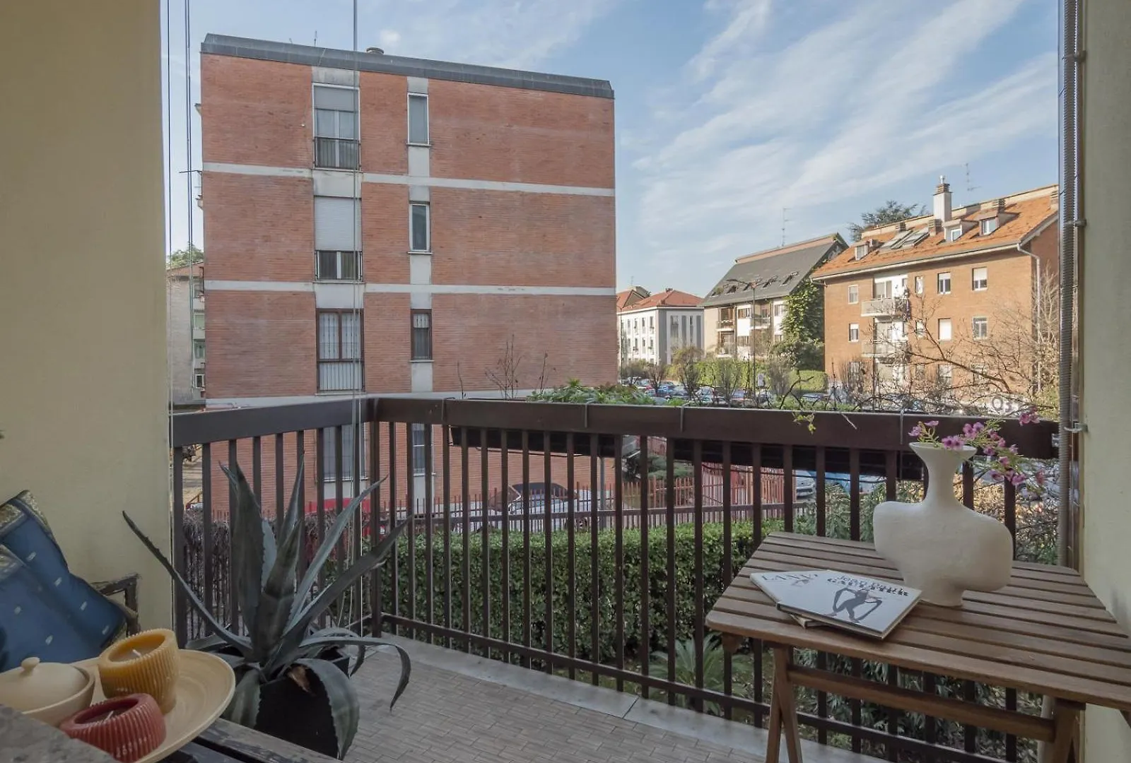 Apartment Modern 3 Bedroom With Balcony Steps From San Siro By Rentopolis Milan