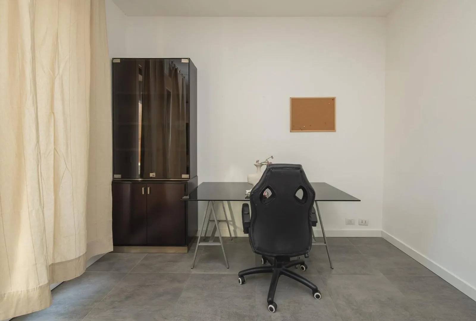 Modern 3 Bedroom With Balcony Steps From San Siro By Rentopolis Μιλάνο 0*,